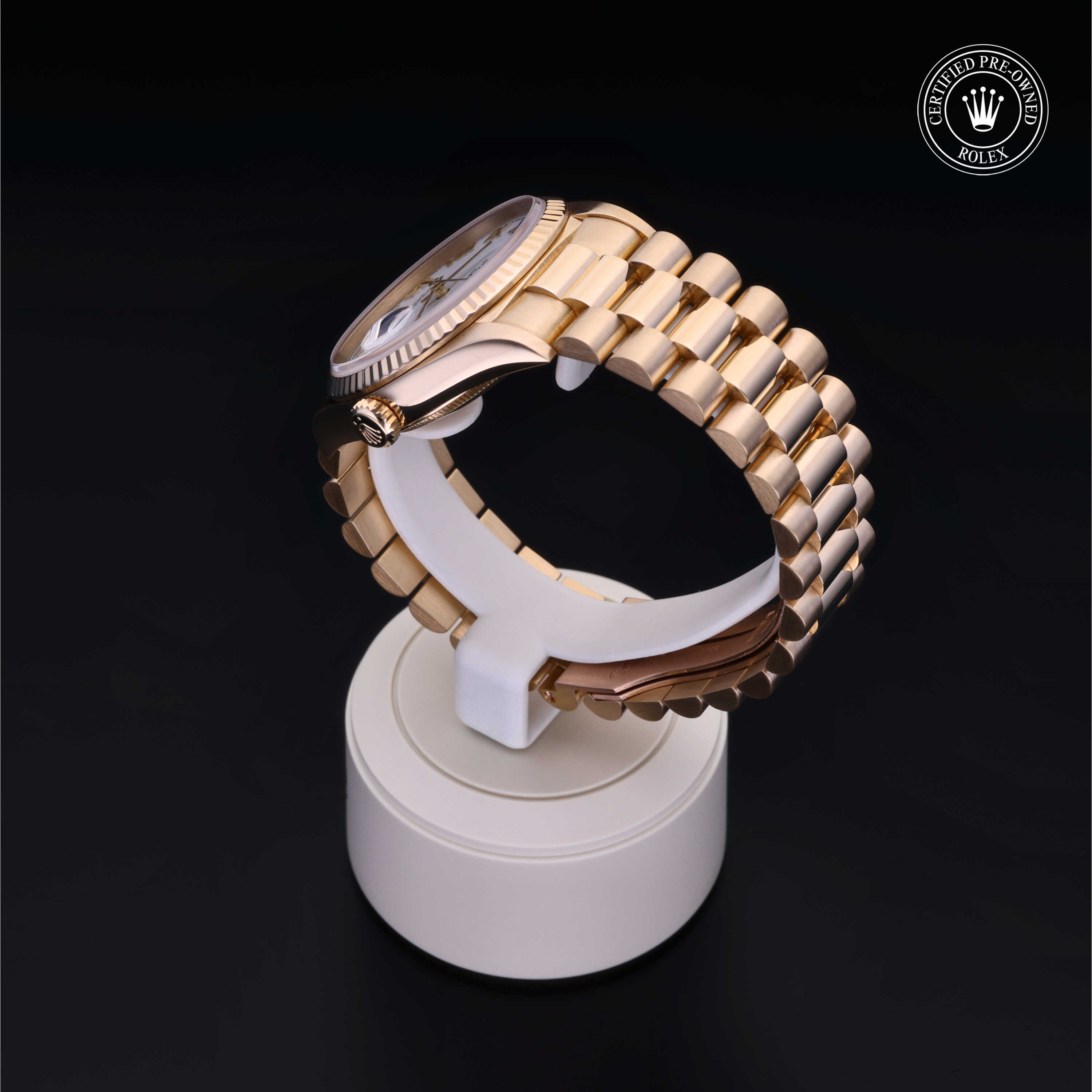 Rolex Day-Date in Gold 18 Carat Yellow M18238-0007 at Davidson & Licht