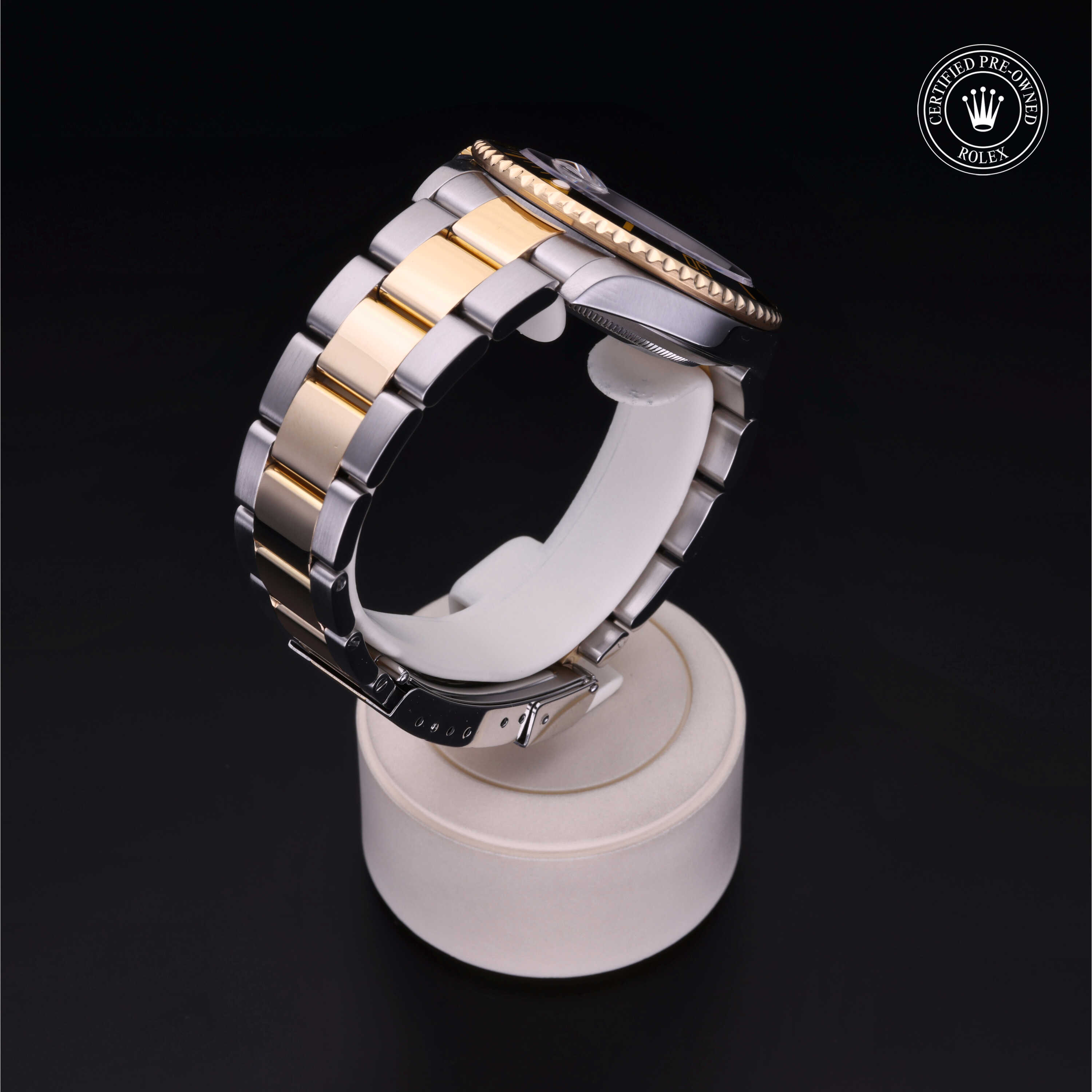 Rolex Submariner in Rolesor 18 Carat Yellow M16613LN-0005 at Davidson & Licht