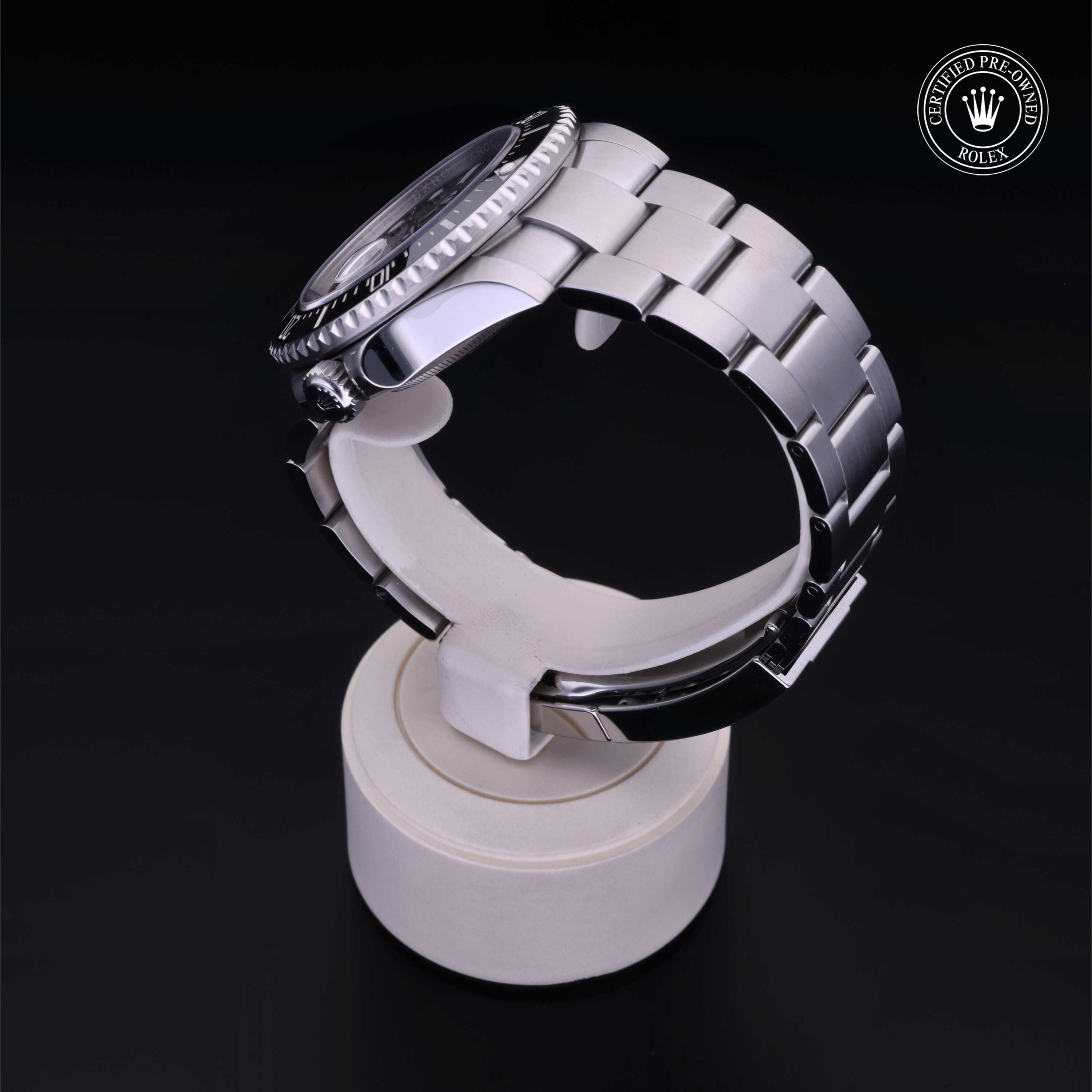 Rolex Sea-Dweller in Steel M126600-0001 at Davidson & Licht